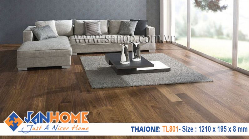 Thi công sàn gỗ ThaiOne TL801 phòng khách đươn giản